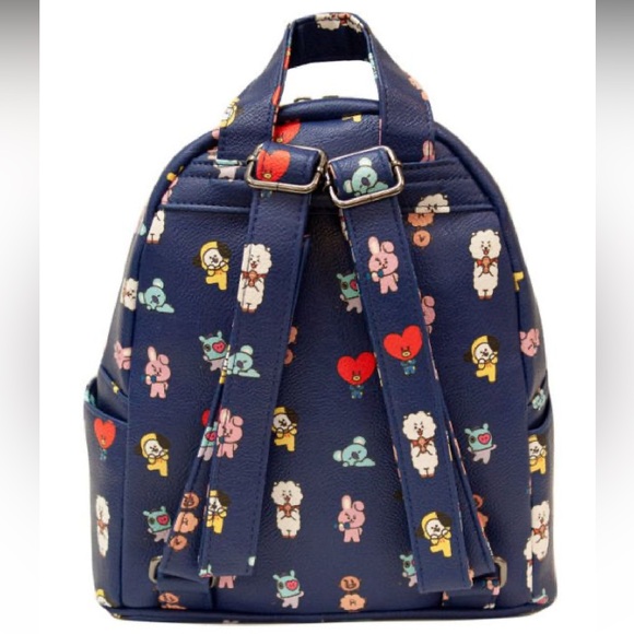 BT21 All Characters Crossbody Bag – Cute BTS Cartoon Bag with Adjustable Straps - Picture 3 of 4